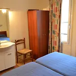 Отель Montpellier Париж