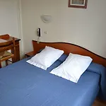 Отель Montpellier Париж